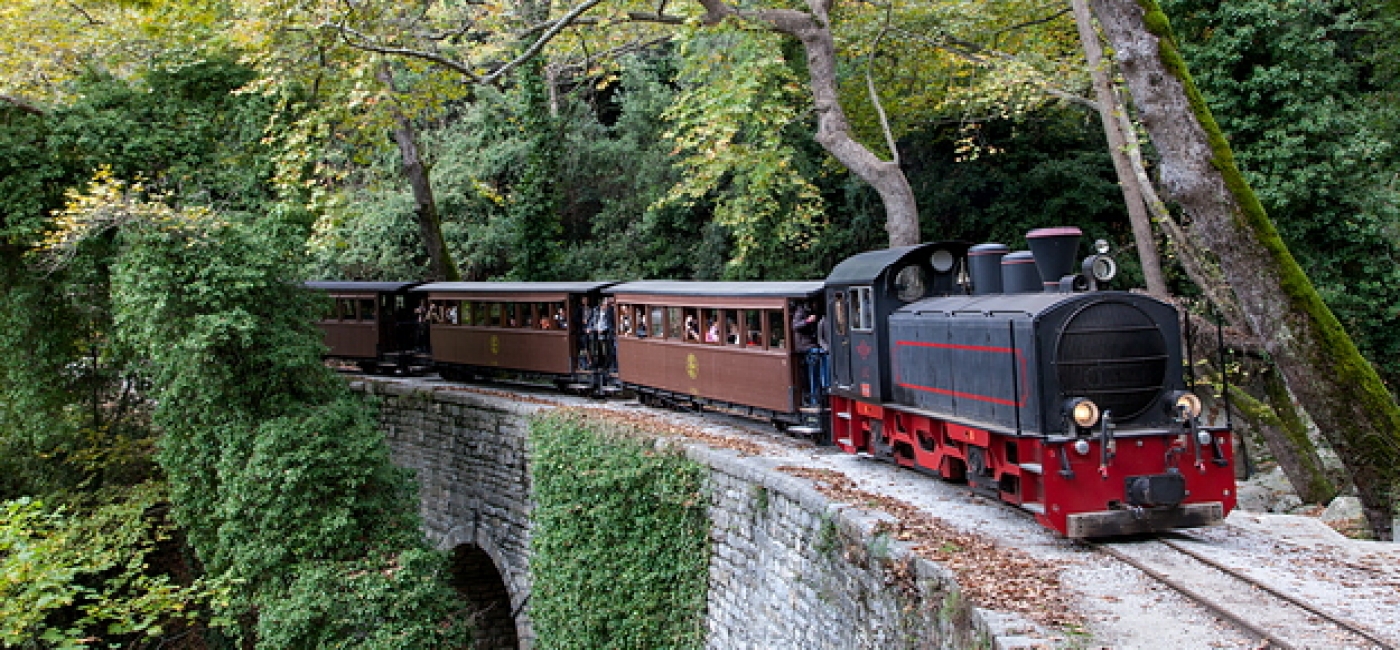 Horseriding to Milies train station (Moutzouris train)